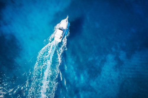 Varen in de azuurblauwe Caribische Zee met Bonaire Boot Huren