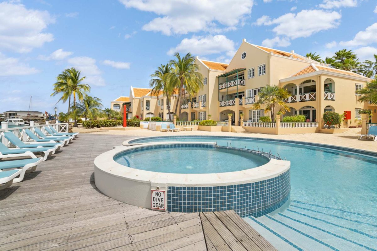Staying on Bonaire: BonMar A201